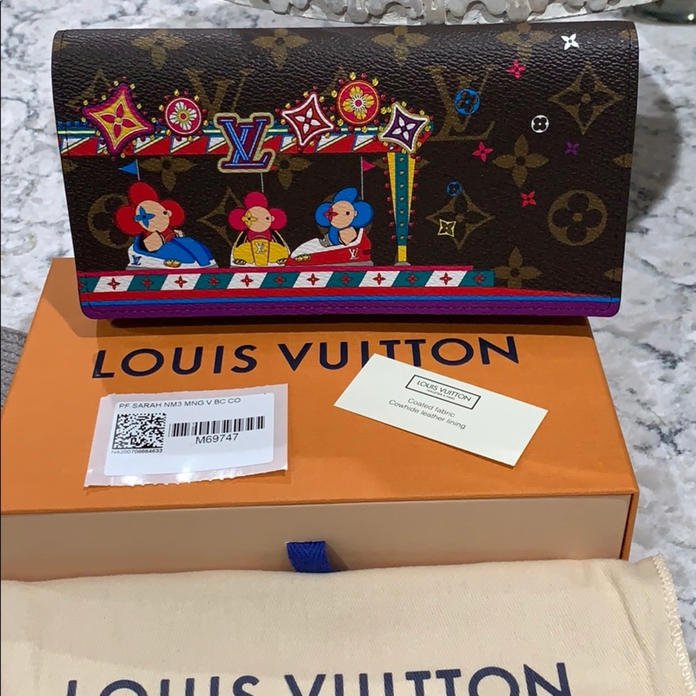 Louis Vuitton Sarah wallet